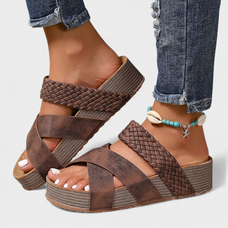 SANDALIAS BIANCA DE CUÑA VINTAGE