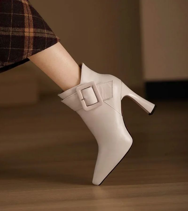Claudine | Botines con tacón y hebilla