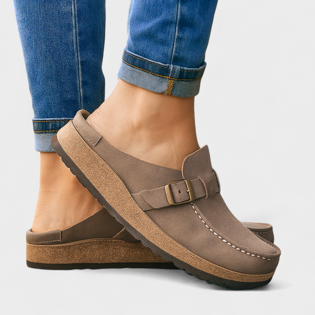 MOCASINES INÉS DE ANTE CON HEBILLA