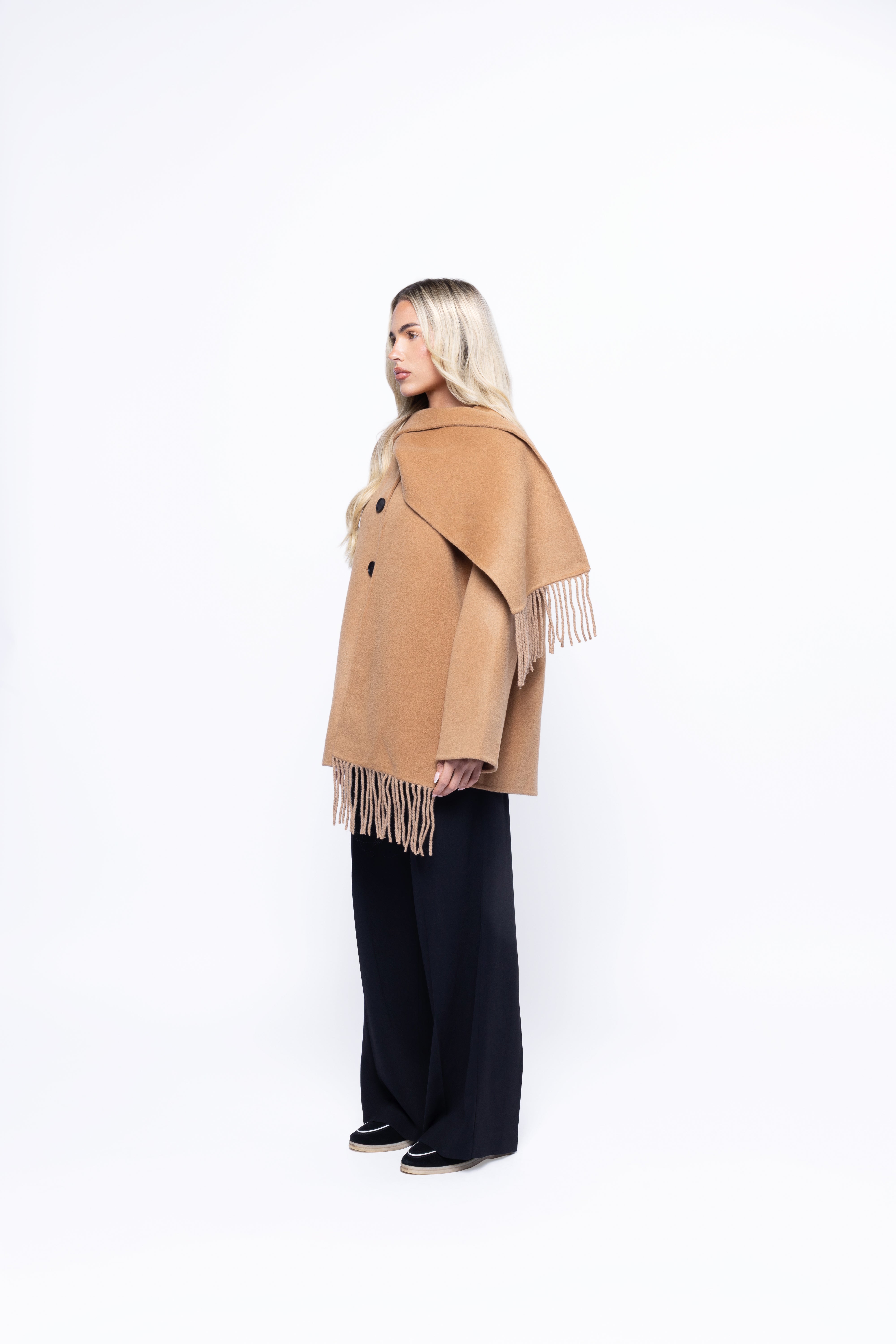 Abrigo Camel con Flecos
