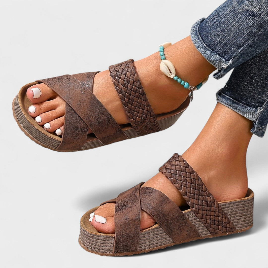 SANDALIAS BIANCA DE CUÑA VINTAGE