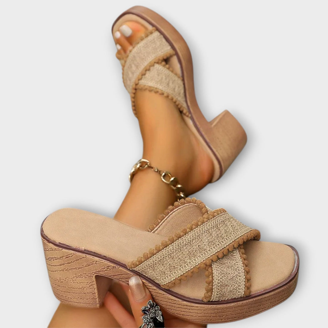 SANDALIAS CAMILA DE TACÓN ANCHO